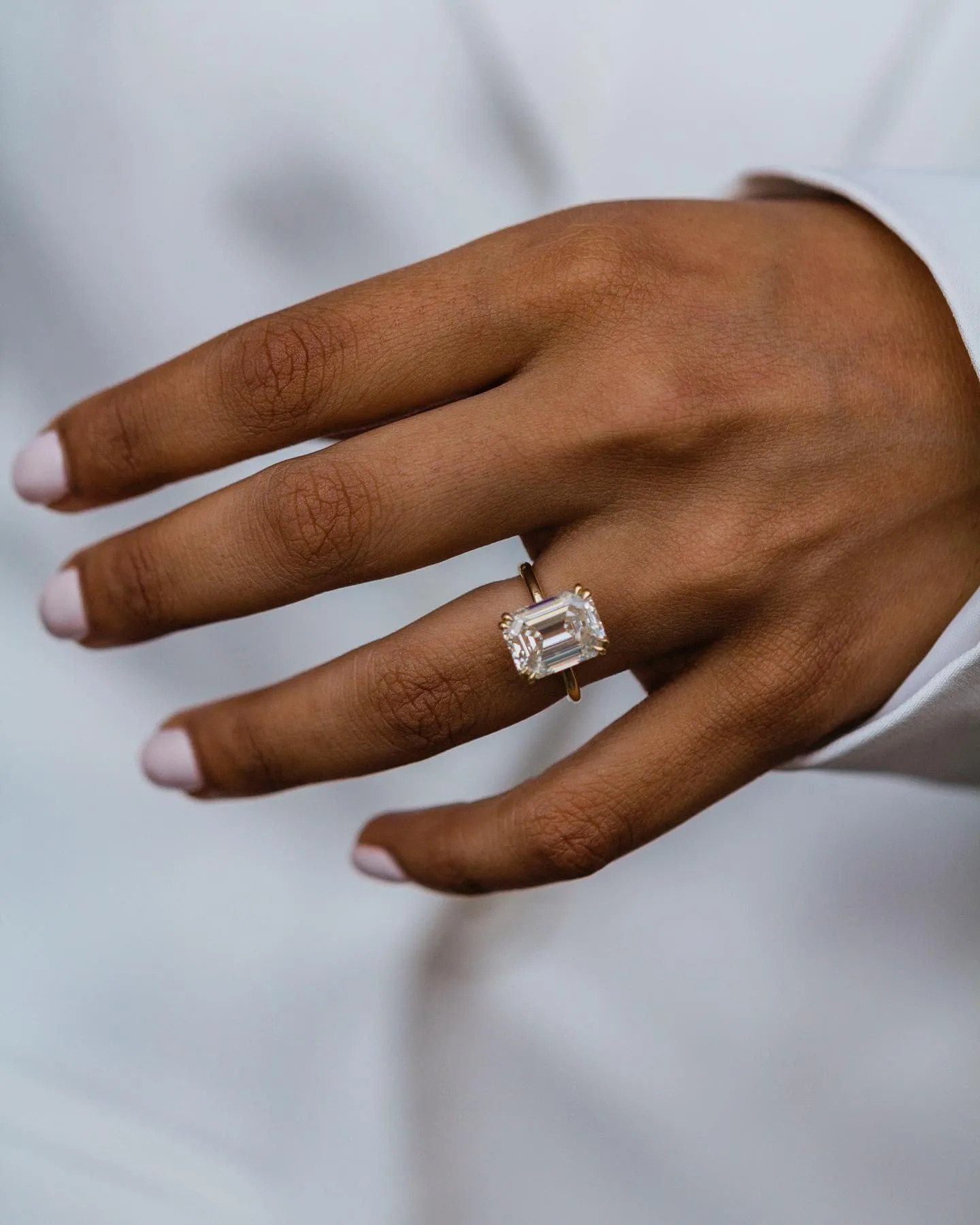 Moissanite Ring - Pierścionek zaręczynowy z moissanitem w szlifie