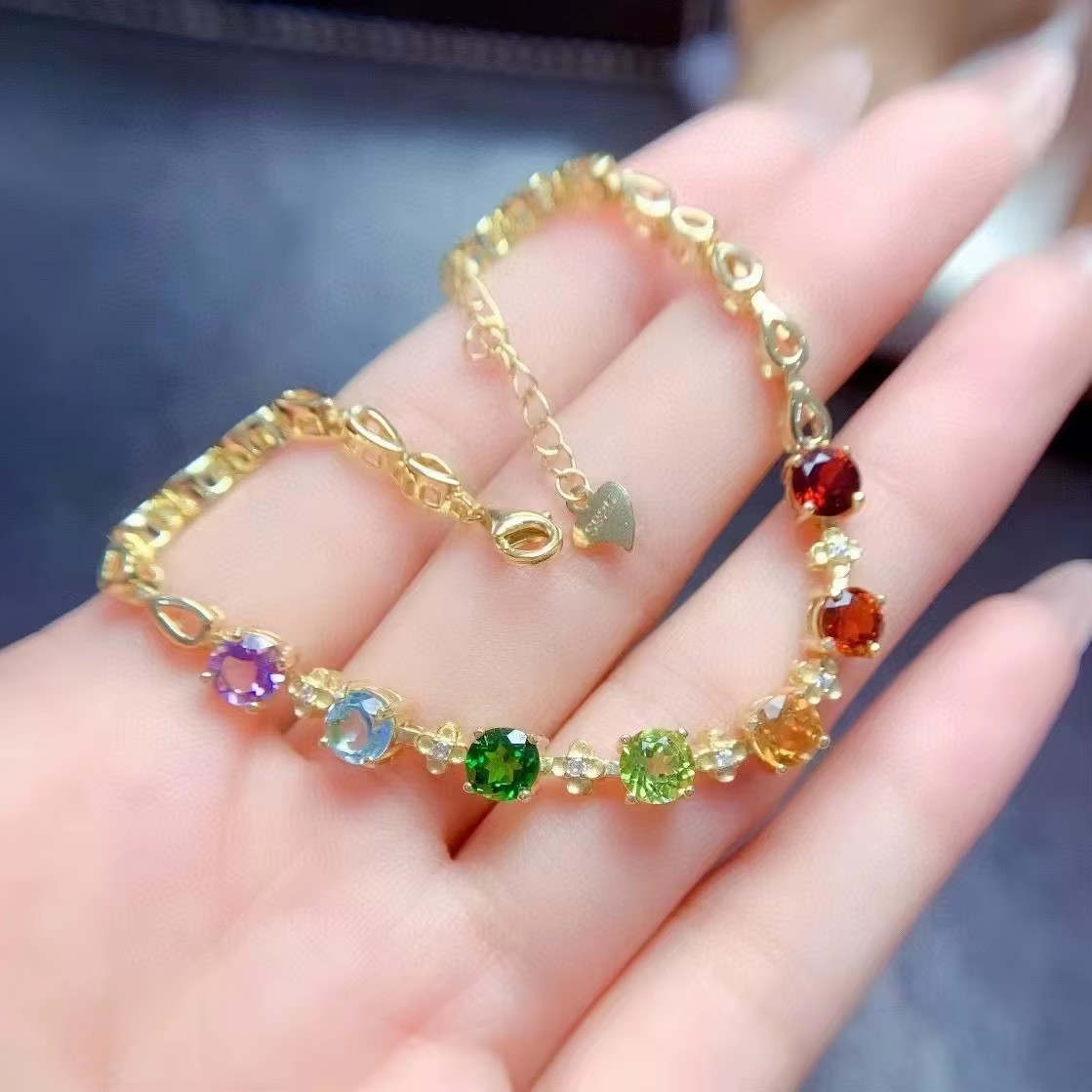 Bransoletka damska butikowa bi – Al Ain Jewelry & Watches Exhibition 2025 recenzja i cena