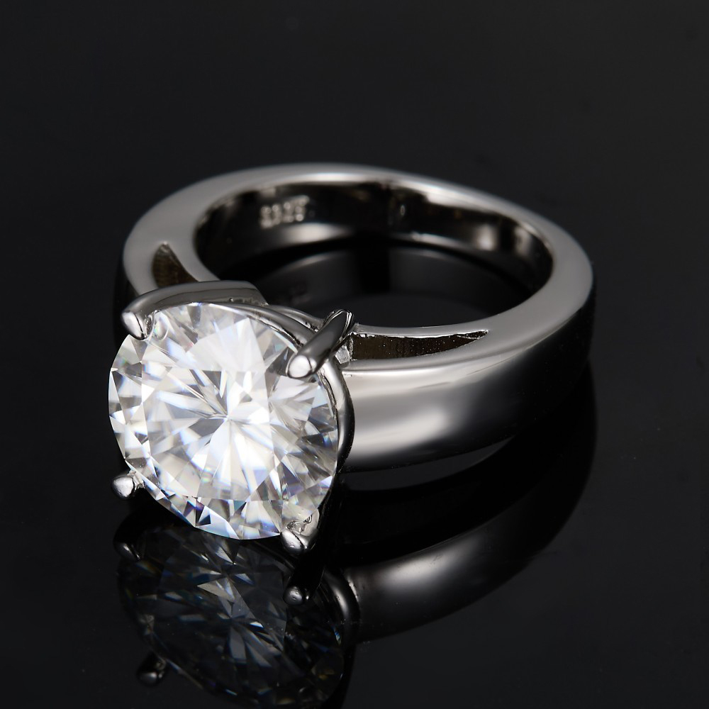 Pierścionek damski z moissanit – Moissanite Ring recenzja i cena